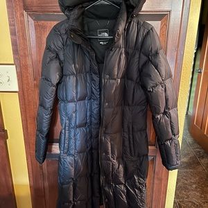 Like brand new The North Face Puffer Parka!